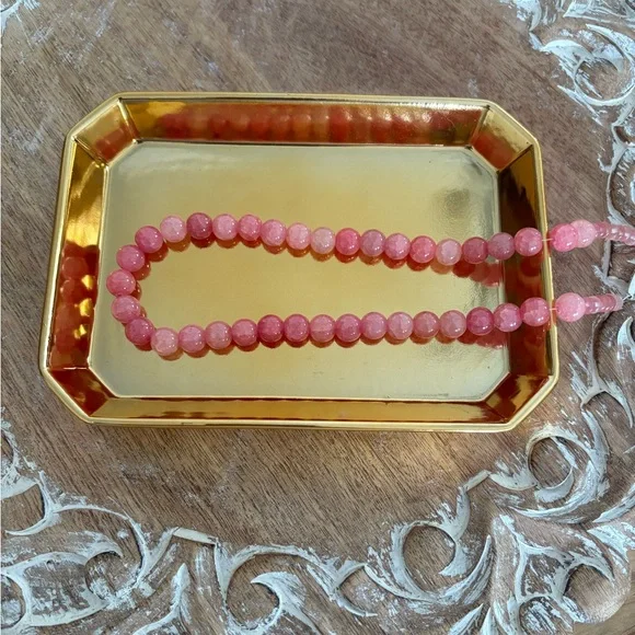 Vintage Givenchy Necklace of Pink Glass Beads. - Picture 4 of 7